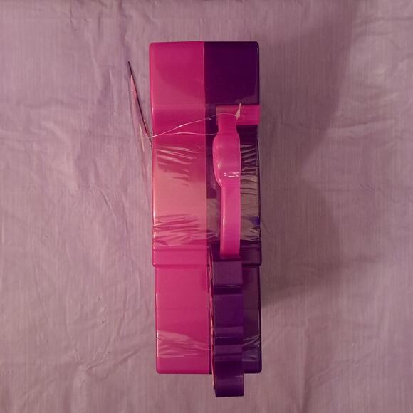 Bratz Miniverse Collector's Case with Exclusive Mini Figure Pretty N Punk Sasha - Picture 4 of 11